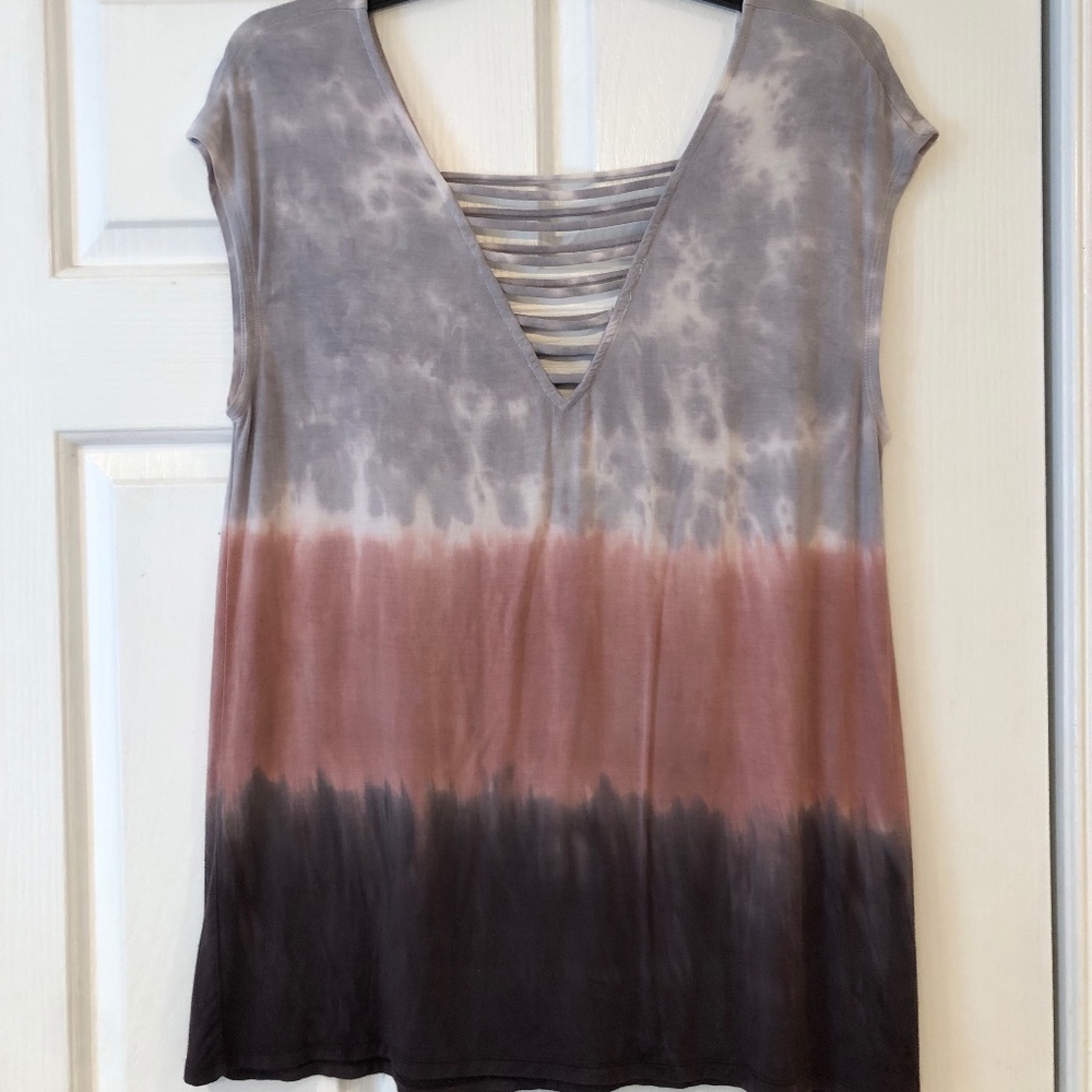 American Eagle top